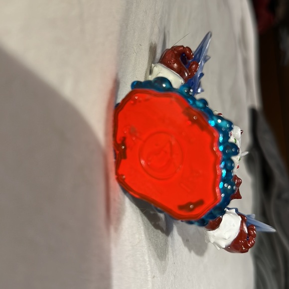 Skylanders Winterfest Lob-Star Variant Figure Water Master - Picture 2 of 3